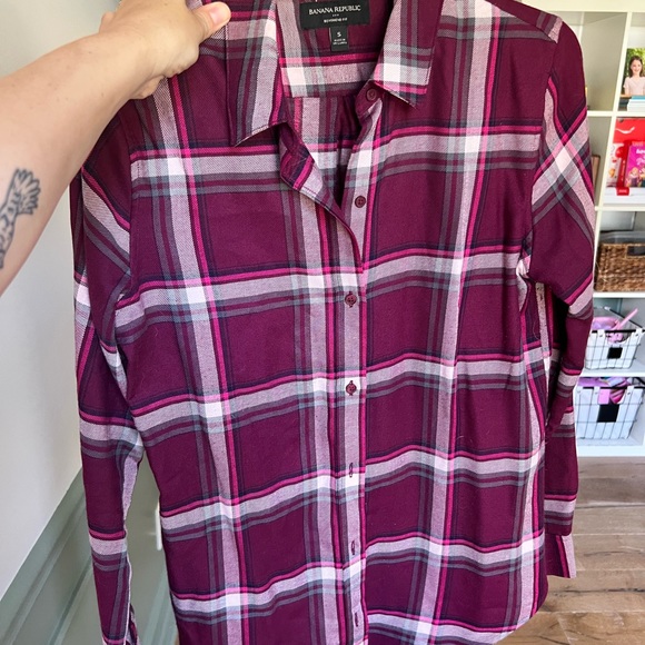 Banana Republic Boyfriend Flannel in Beetroot - Picture 2 of 3